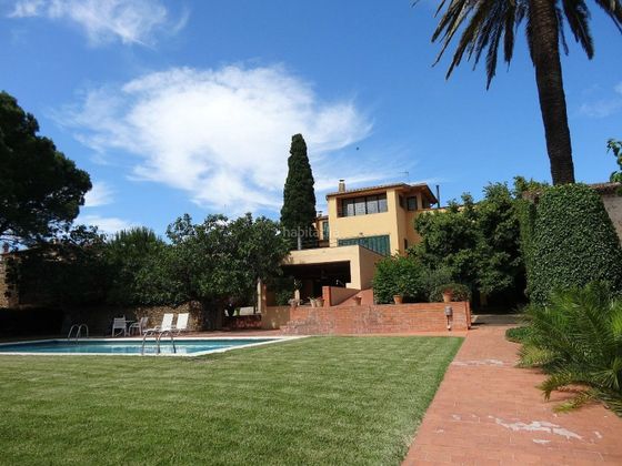 Foto 1 de Casa en venda a Palau-Sator de 10 habitacions amb terrassa i piscina