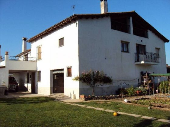 Foto 1 de Casa rural en venta en Gurb de 5 habitaciones con terraza y piscina
