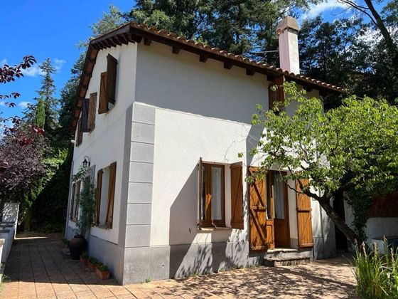 Foto 2 de Casa en venda a Viladrau de 6 habitacions amb jardí i calefacció