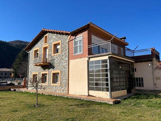 Foto 1 de Casa en venda a Sant Pau de Seguries de 4 habitacions amb terrassa i garatge