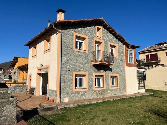 Foto 2 de Casa en venta en Sant Pau de Seguries de 4 habitaciones con terraza y garaje