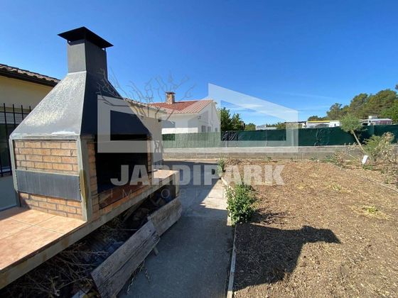 Foto 2 de Venta de chalet en Torrelles de Foix de 3 habitaciones con piscina y jardín