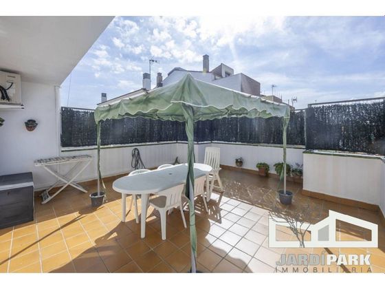Foto 1 de Casa en venda a Eixample - Sant Oleguer de 5 habitacions amb terrassa i garatge