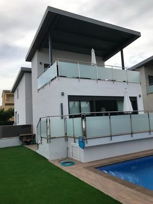 Foto 2 de Xalet en lloguer a Ardiaca - La Llosa de 4 habitacions amb terrassa i piscina