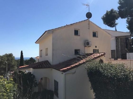 Foto 2 de Casa en lloguer a Montmar de 5 habitacions amb terrassa i piscina