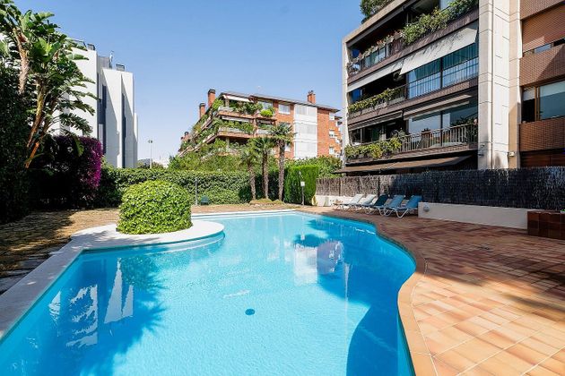 Foto 2 de Dúplex en venda a Sant Gervasi - Galvany de 6 habitacions amb terrassa i piscina