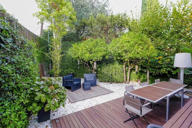 Foto 2 de Xalet en venda a Sarrià de 2 habitacions amb terrassa i jardí
