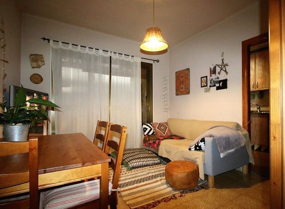 Foto 2 de Pis en venda a Cerdanyola de 3 habitacions i 75 m²