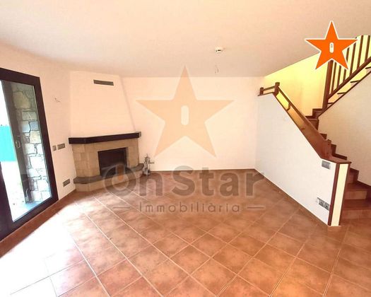 Foto 1 de Casa adossada en venda a Aixirivall de 4 habitacions amb terrassa i garatge