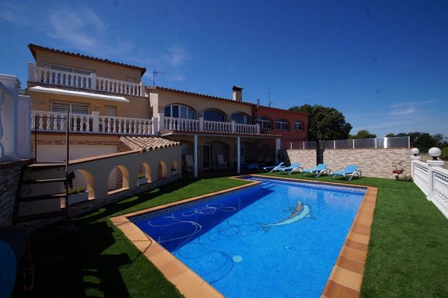 Foto 2 de Chalet en venta en Pals de 5 habitaciones con terraza y piscina