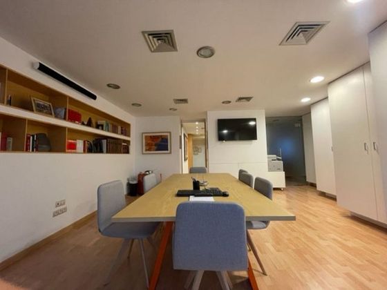 Foto 1 de Oficina en venta en Centre Històric - Rambla Ferran - Estació con aire acondicionado y calefacción