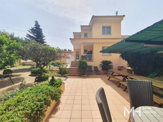 Foto 1 de Casa en venda a Vilafant de 4 habitacions amb terrassa i piscina