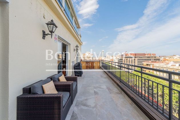Foto 2 de Ático en venta en La Dreta de l'Eixample de 4 habitaciones con terraza y balcón