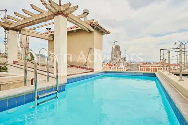 Foto 1 de Àtic en venda a La Dreta de l'Eixample de 5 habitacions amb terrassa i piscina