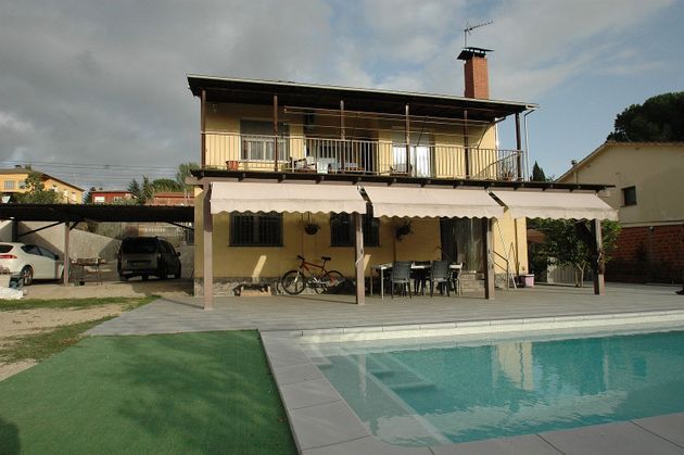 Foto 1 de Venta de chalet en Sant Antoni de Vilamajor de 5 habitaciones con terraza y piscina