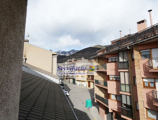 Foto 2 de Piso en venta en Bagà de 3 habitaciones con balcón y calefacción