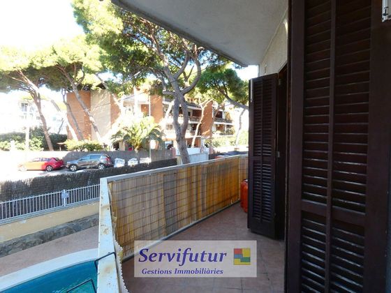 Foto 1 de Piso en venta en Gavà Mar de 2 habitaciones con piscina y garaje