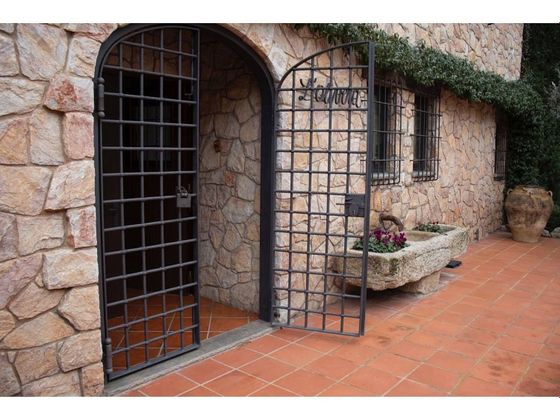 Foto 1 de Casa en venda a Sant Feliu de Codines de 8 habitacions amb terrassa i piscina