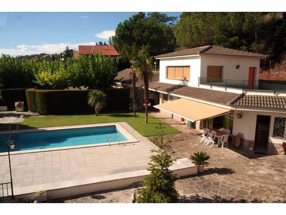 Foto 2 de Casa en venta en Urbanitzacions de 7 habitaciones con terraza y piscina