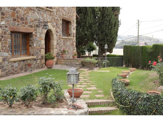 Foto 2 de Casa en venda a Sant Feliu de Codines de 6 habitacions amb terrassa i piscina