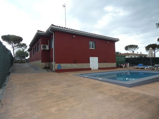 Foto 1 de Xalet en venda a Caldes de Malavella de 4 habitacions amb terrassa i piscina