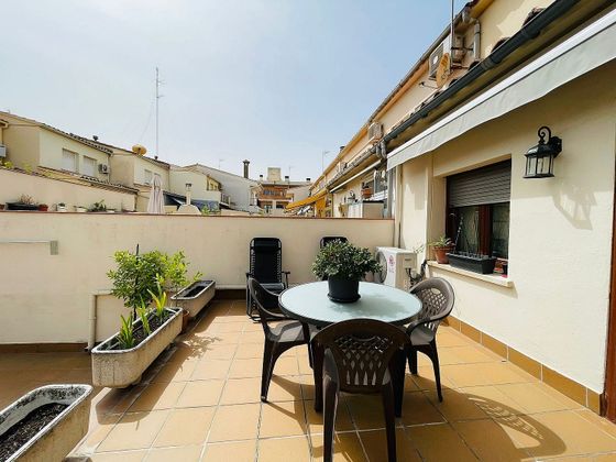 Foto 2 de Casa en venda a Eixample Sud – Migdia de 4 habitacions amb terrassa i garatge