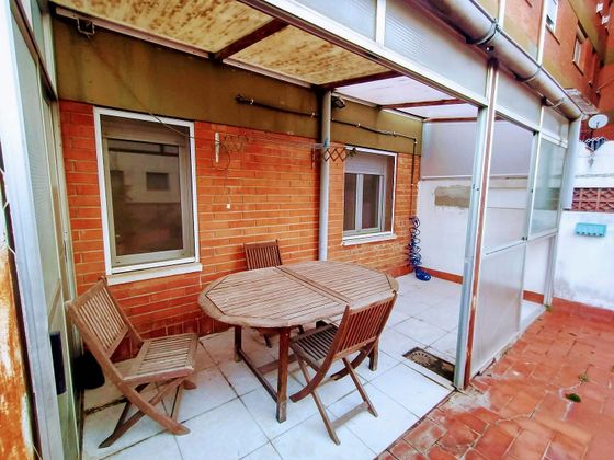 Foto 2 de Pis en venda a Girona de 3 habitacions amb terrassa i garatge