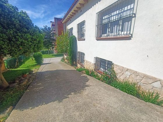 Foto 1 de Xalet en venda a Llagostera de 5 habitacions amb terrassa i garatge