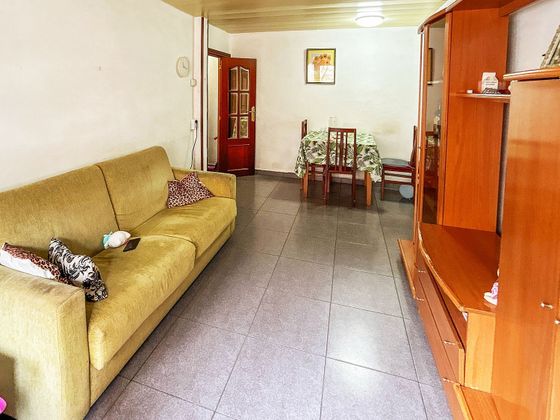 Foto 2 de Piso en venta en La Verneda i la Pau de 3 habitaciones con calefacción
