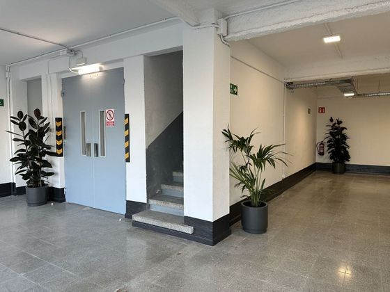 Foto 2 de Local en lloguer a Almeda - El Corte Inglés de 103 m²