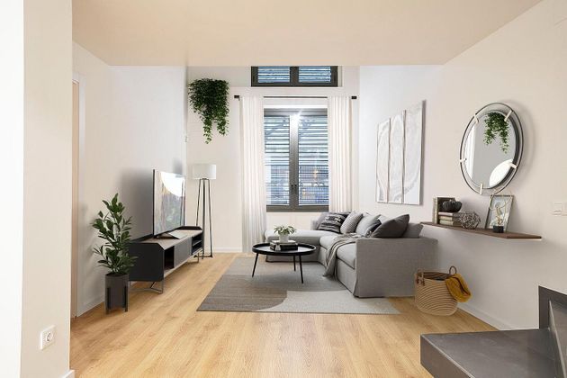 Foto 1 de Dúplex en venda a calle Gran de Sant Andreu de 3 habitacions amb terrassa i aire acondicionat