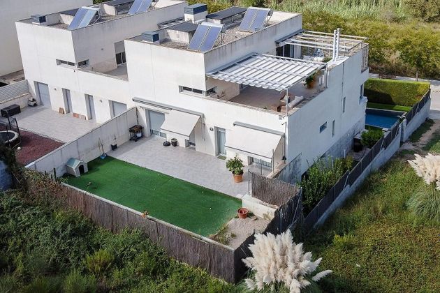Foto 2 de Casa en venta en Sant Quirze Parc- Vallsuau - Castellet de 3 habitaciones con terraza y garaje