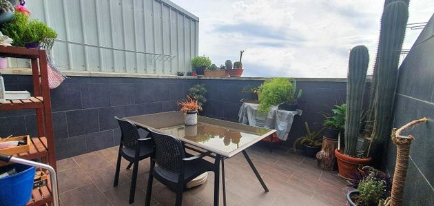 Foto 2 de Ático en venta en Creu de Barberà de 3 habitaciones con terraza y aire acondicionado