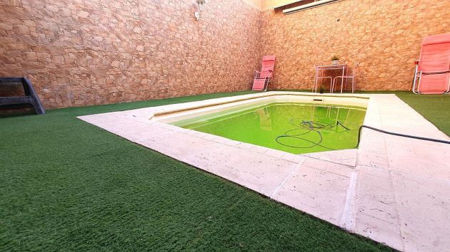 Foto 1 de Casa en venta en Creu de Barberà de 3 habitaciones con piscina y garaje
