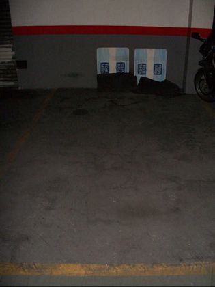 Foto 2 de Garaje en alquiler en calle Móra D´Ebre de 16 m²