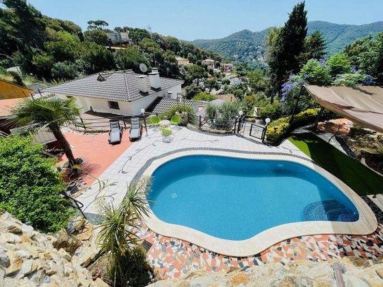 Foto 2 de Xalet en venda a Argentona de 4 habitacions amb terrassa i piscina