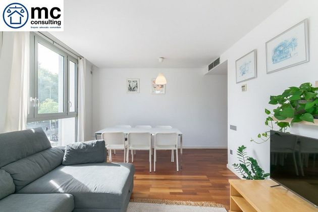 Foto 2 de Alquiler de piso en La Barceloneta de 2 habitaciones con garaje y aire acondicionado