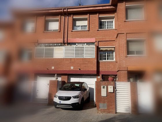 Foto 1 de Casa en venta en calle De Montsià de 4 habitaciones con terraza y balcón