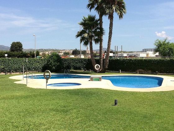 Foto 2 de Pis en venda a calle Pompeu Fabra de 4 habitacions amb terrassa i piscina