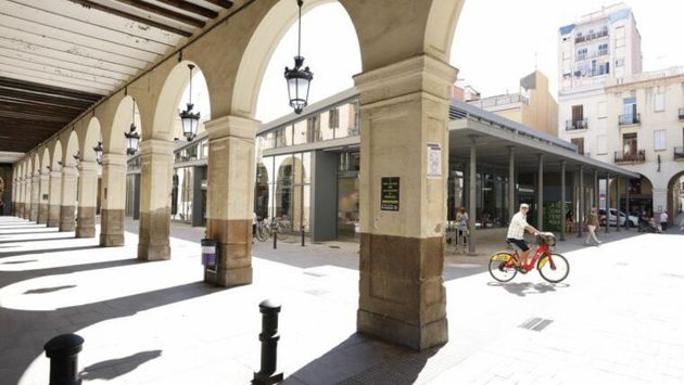 Foto 2 de Local en alquiler en Sant Andreu de Palomar de 266 m²