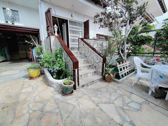 Foto 2 de Casa adossada en venda a Creixell de 3 habitacions amb terrassa i jardí