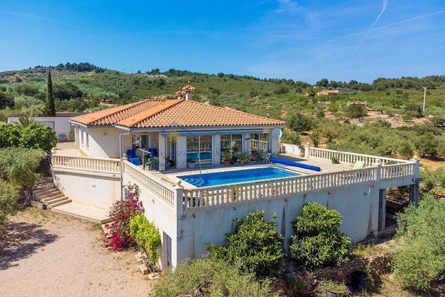 Foto 2 de Casa rural en venta en Camarles de 3 habitaciones con terraza y piscina
