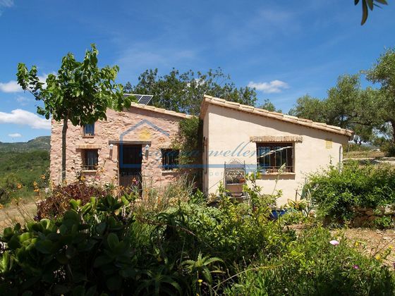 Foto 1 de Casa rural en venda a Camarles de 1 habitació amb terrassa i jardí