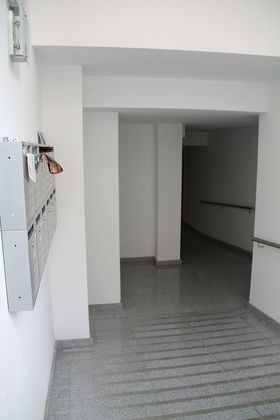 Foto 2 de Venta de dúplex en calle Del Perú de 3 habitaciones con aire acondicionado y ascensor