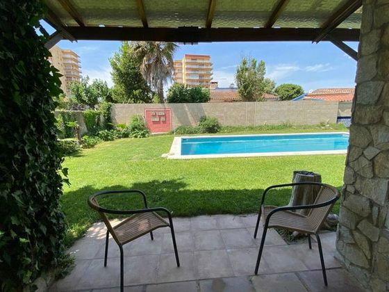 Foto 1 de Xalet en venda a Sant Pere Pescador de 6 habitacions amb terrassa i piscina