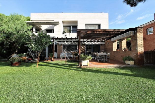 Foto 2 de Xalet en venda a Gavà Mar de 6 habitacions amb terrassa i piscina