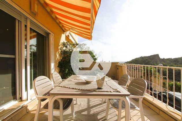 Foto 1 de Casa adossada en venda a Botigues de Sitges - Garraf de 3 habitacions amb terrassa i piscina