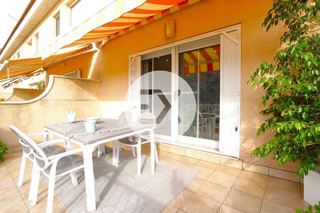 Foto 2 de Casa adossada en venda a Botigues de Sitges - Garraf de 3 habitacions amb terrassa i piscina
