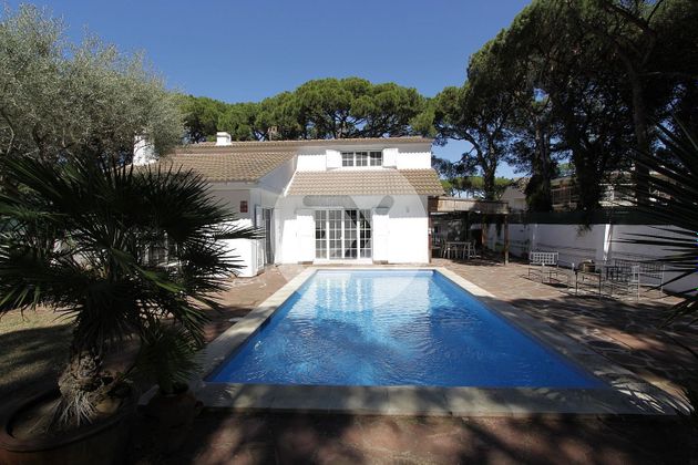 Foto 2 de Xalet en venda a La Pineda de 3 habitacions amb terrassa i piscina