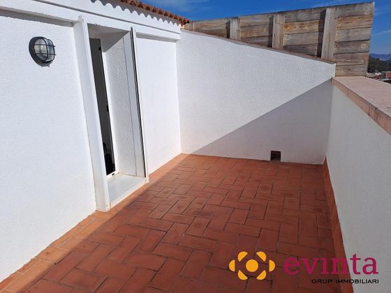 Foto 1 de Pis en venda a Vallirana de 2 habitacions amb terrassa i aire acondicionat